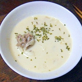 野菜と肉団子の豆乳スープ